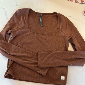 Vuori burgundy Brown Long Sleeve Crop Top